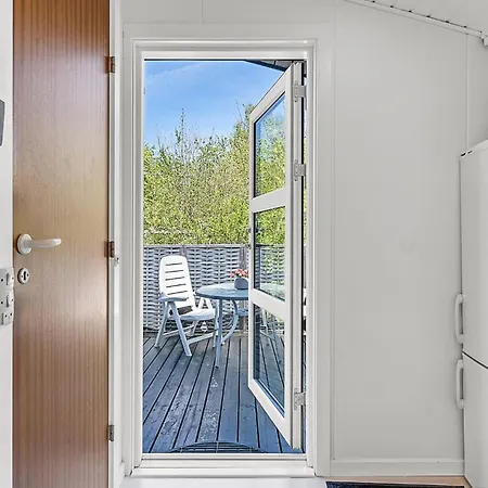 2 Bedroom Gorgeous In Casa de Férias