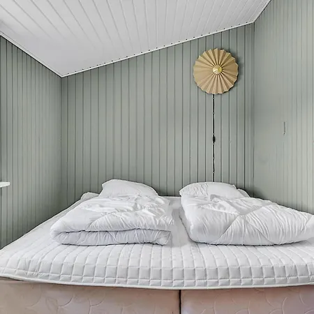2 Bedroom Gorgeous In Casa de Férias *