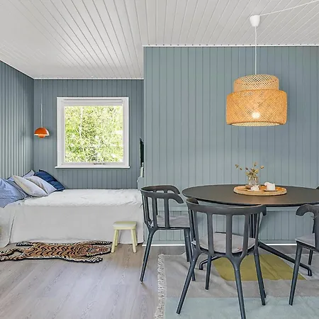 2 Bedroom Gorgeous In Ebeltoft