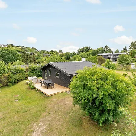 2 Bedroom Gorgeous In *